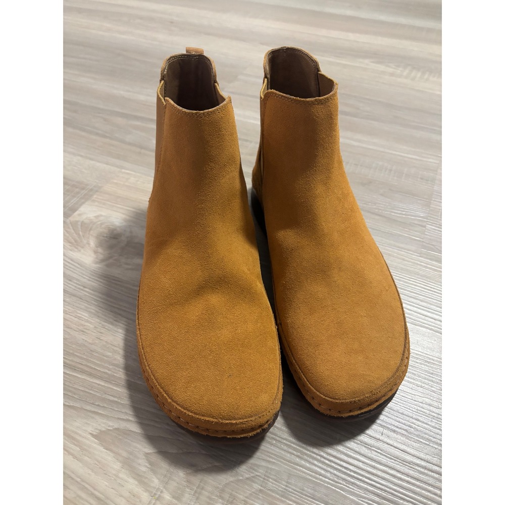 Chaco Fields Chelsea Boots Womens 11 Mustard Yellow Suede JCH109288